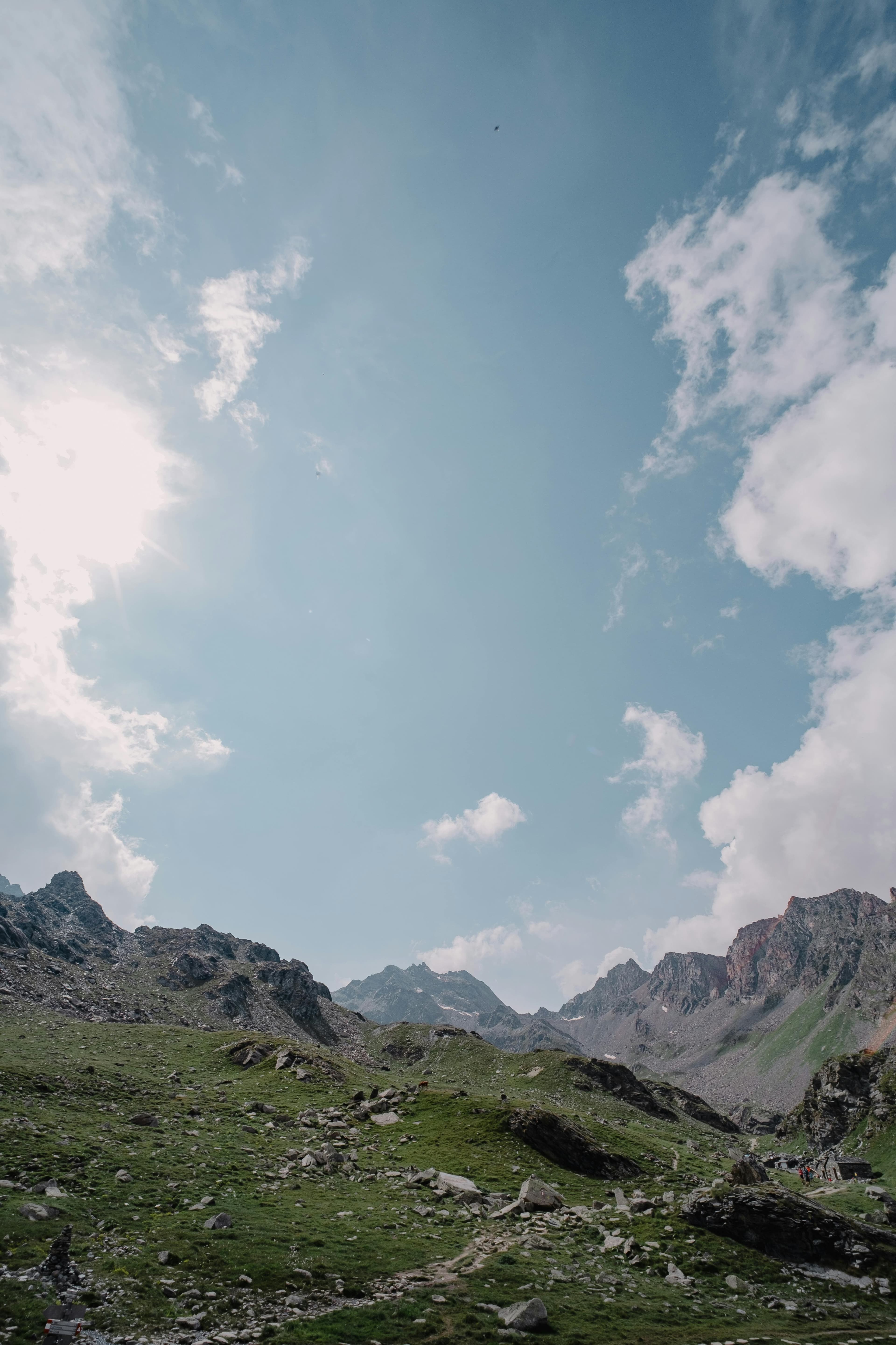 Free Alpine Hikes: 12 Stunning Trails That Cost Nothing